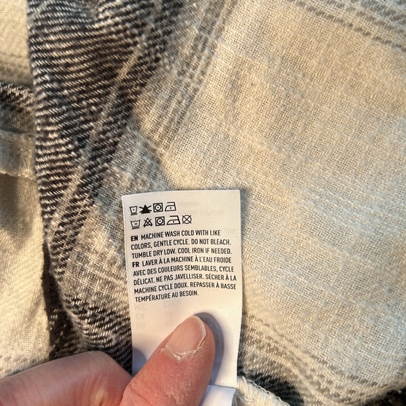 American Eagle distressed plaid button down with hood, XS - Picture 10 of 10